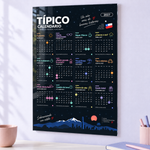 El típico calendario 2027 en acrílico para pared, con el diseño completo y la frase inferior derecha.